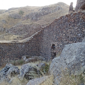 Ardahan Şeytan Kalesi Duvarları
